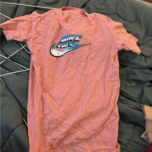Nike top